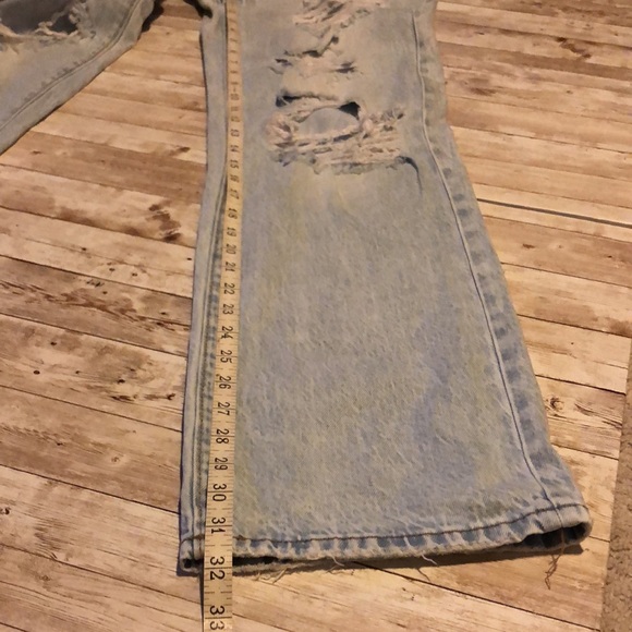 “Aeropostale” light wash, ripped, slouch fit, skater jeans, size 6 - Picture 12 of 14